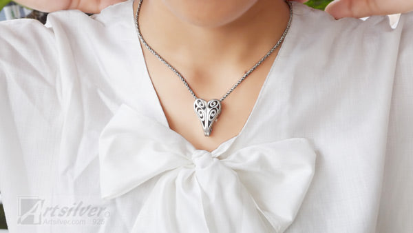heart shaped pendant