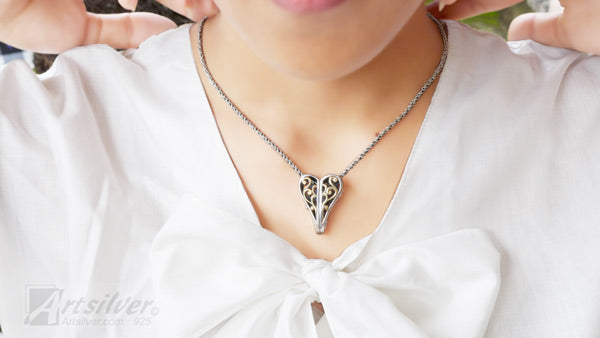 heart shaped pendant